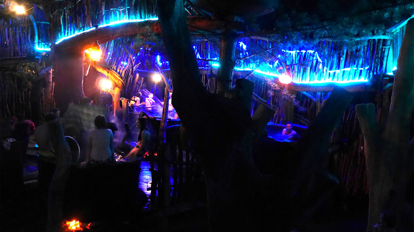 Kannibalenkessel__4_