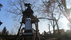 Oranienburg_Schule_04_Kuenstlerische_Holzgestaltung_Juergen_Bergmann_Kulturinsel_Einsiedel