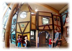 Kuenstlerische_Holzgestaltung_Juergen_Bergmann_Kulturinsel_Einsiedel_Nordhorn_2