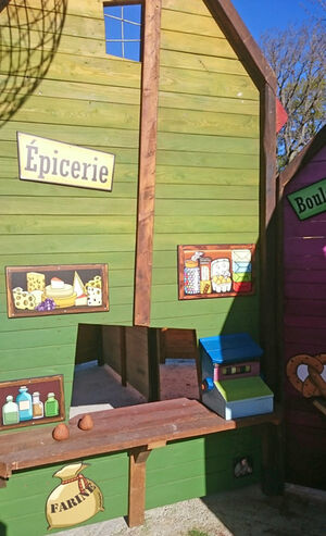 2016-Holzgestaltung-Bergmann-Lodge-Frankreich-Wikinger-Rollenspiel2