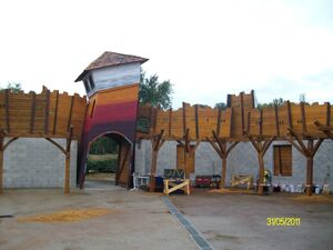 Franceloc_Carpe_Diem_Phase_1_2_Kuenstlerische_Holzgestaltung_Juergen_Bergmann