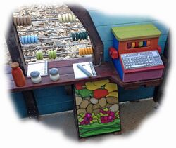 Kervel Frankreich Schloss Kuenstlerische Holzgestaltung Kulturinsel Einsiedel