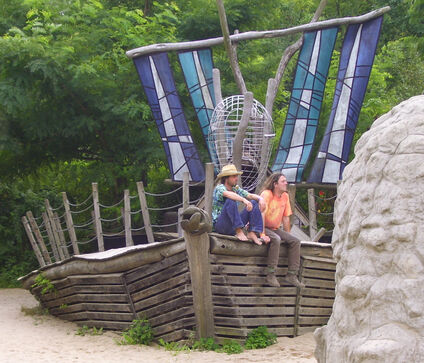 5_Gruengeringelte_AbenteuerwildnisSchiff_mit_unterirdischen_Geheimeingaengen_und_Ausgaengen