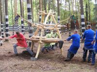 Tripodisches_Tauziehen_II