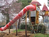 Grand_Lierne_Spielbruecke_Eingangsbereich_12_Kuenstlerische_Holzgestaltung_Juergen_Bergmann_Kulturinsel_Einsiedel