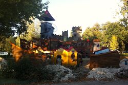 Les_Chenes_Piratenburg_11_Kuenstlerische_Holzgestaltung_Juergen_Bergmann_Kulturinsel_Einsiedel