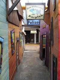 Kuenstlerische_Holzgestaltung_Kulturinsel_Einsiedel_AU_Serfaus_Posthotel_20