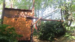 Overath_Gartenlaube_04_Kuenstlerische_Holzgestaltung_Juergen_Bergmann_Kulturinsel_Einsiedel