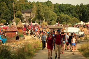 Folklorum_2016_Neissewiesen2