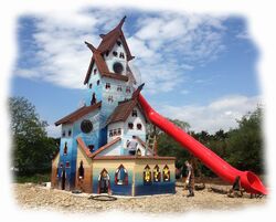 Kervel Frankreich Schloss Kuenstlerische Holzgestaltung Kulturinsel Einsiedel